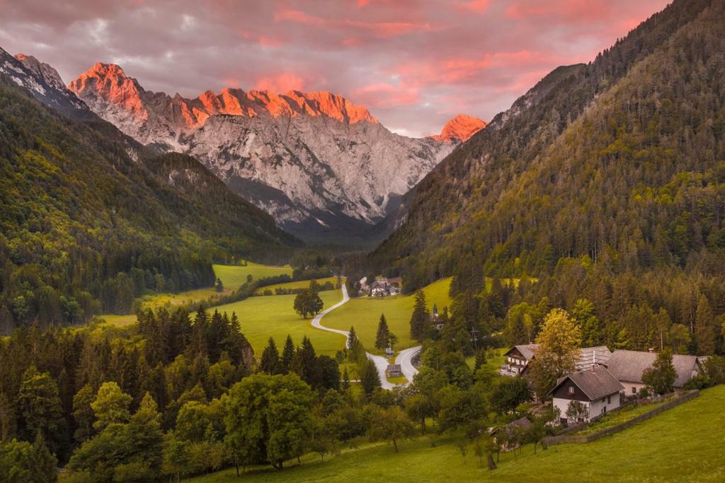 Entire Loft Close To Beautiful Logar Valley Recica ob Savinji Екстер'єр фото